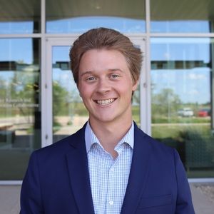 Meet your Posher, Dillon
